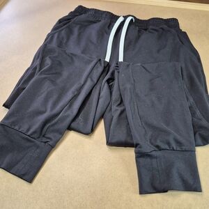 True Classic Men's Classic Black Jogger Pants 2510